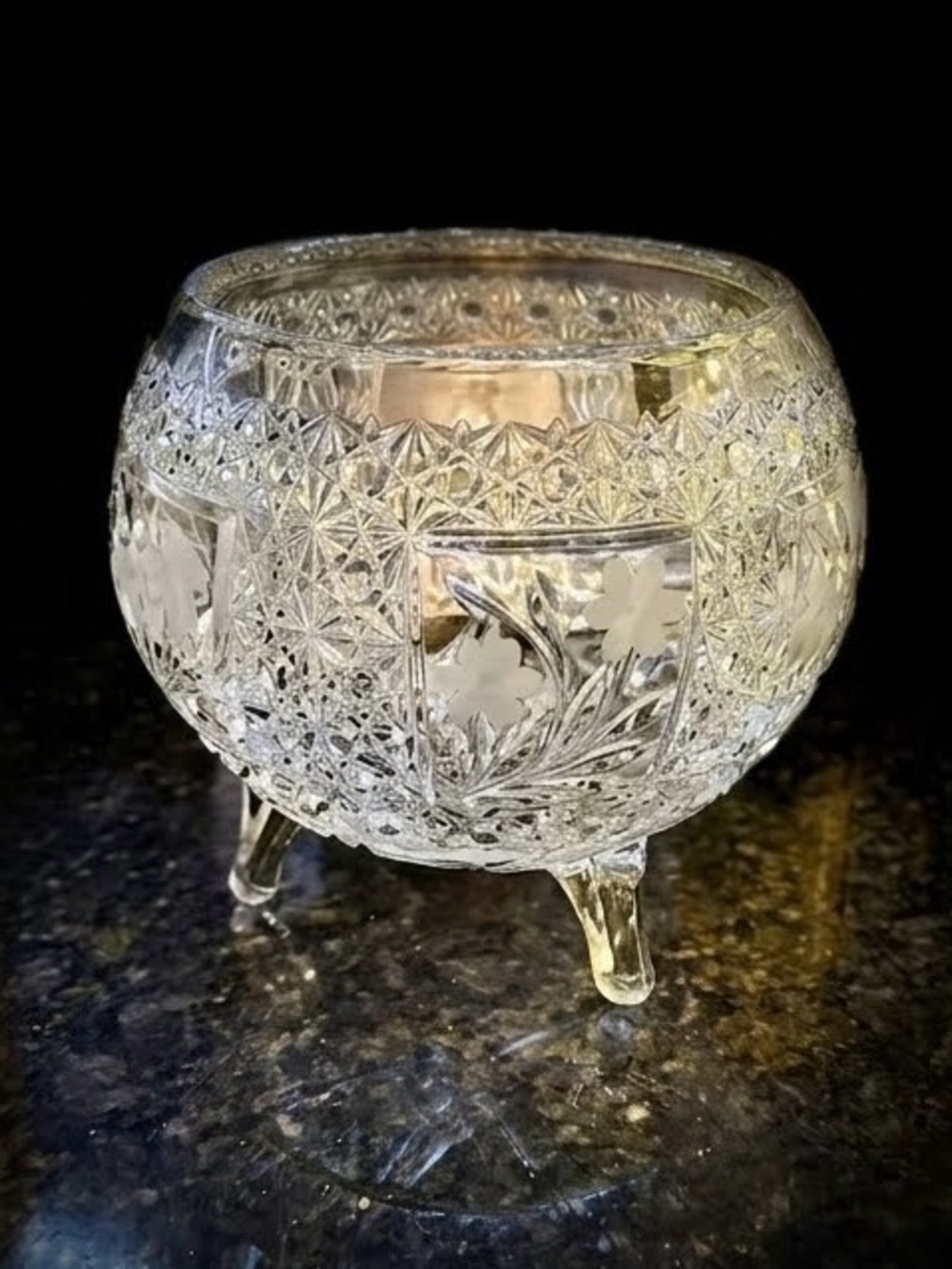 McKee Glass 3-Footed Rose Bowl with Daisy & Button
Pattern